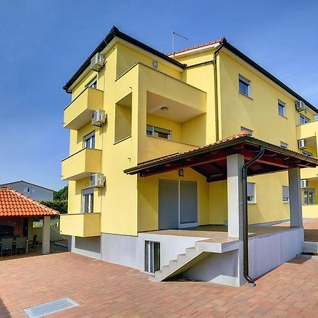 Apartments Kralj Медулин Екстериор снимка