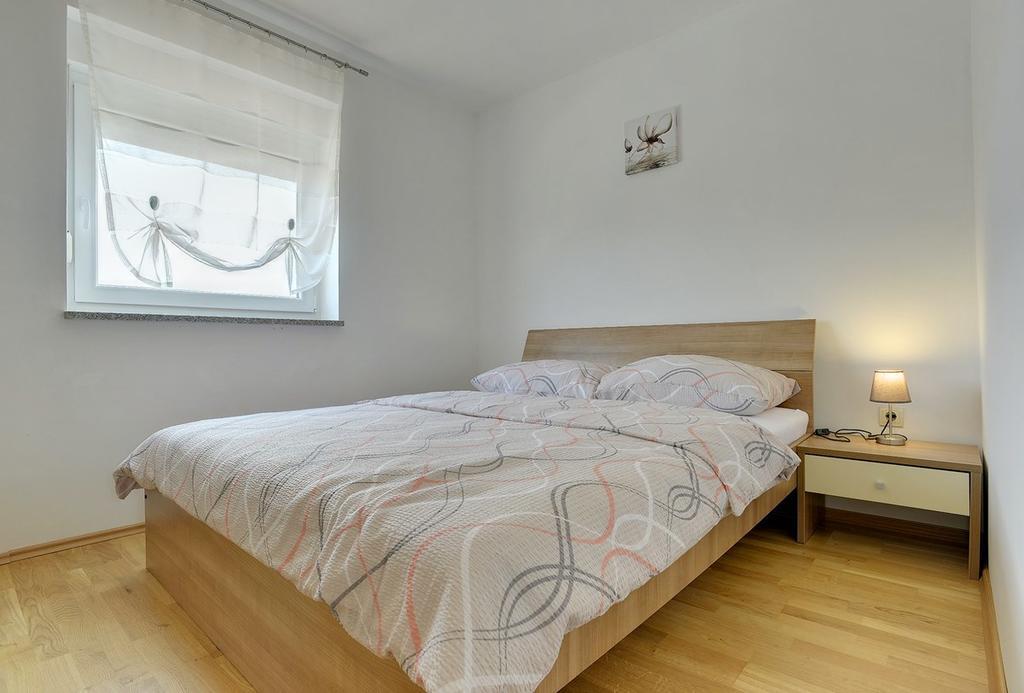 Apartments Kralj Медулин Екстериор снимка