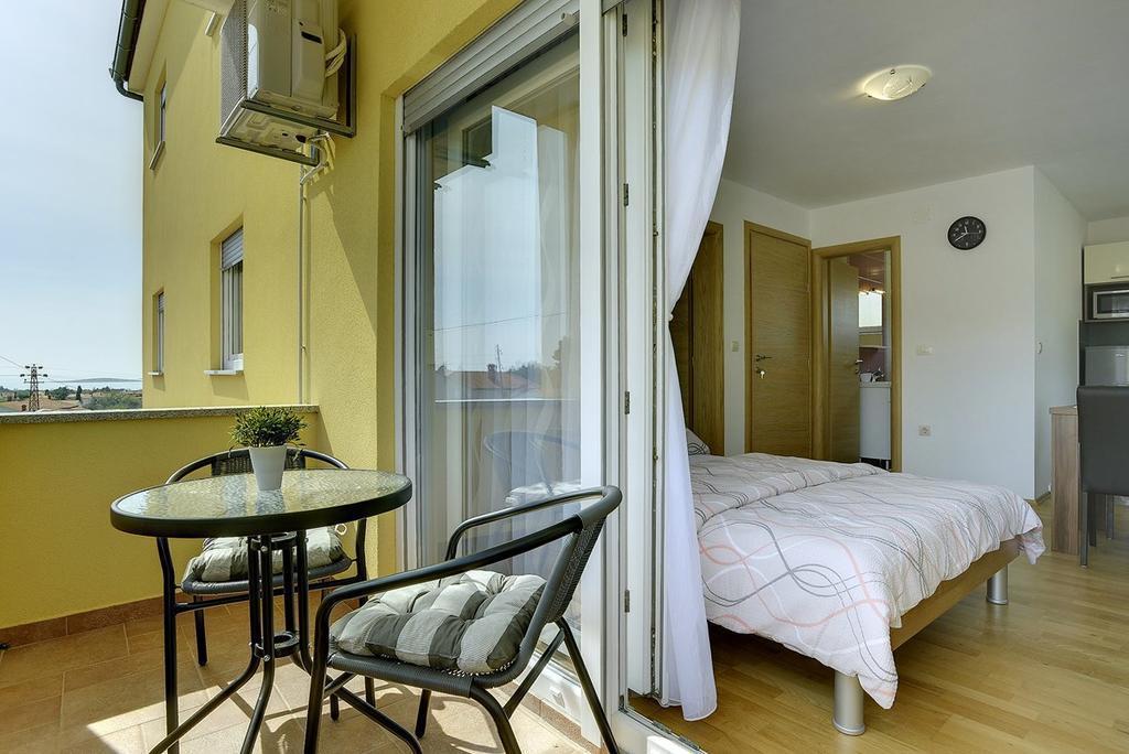 Apartments Kralj Медулин Екстериор снимка
