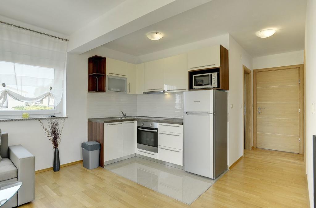 Apartments Kralj Медулин Екстериор снимка